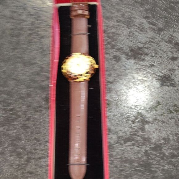 Women's Quartz Watch - Brown and Gold - Picture 3 of 3